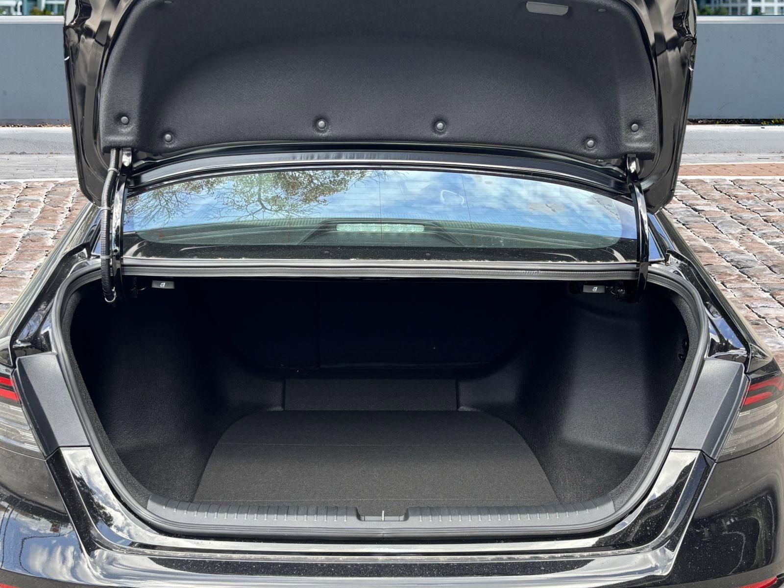 New 2026 Honda Accord EX-L image 9