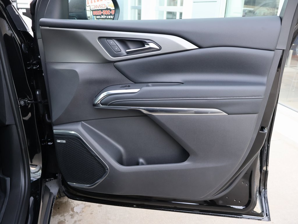 New 2026 Chevrolet Traverse LT image 32
