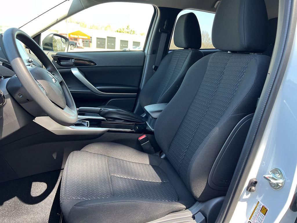 New 2026 Mitsubishi Eclipse Cross ES image 12