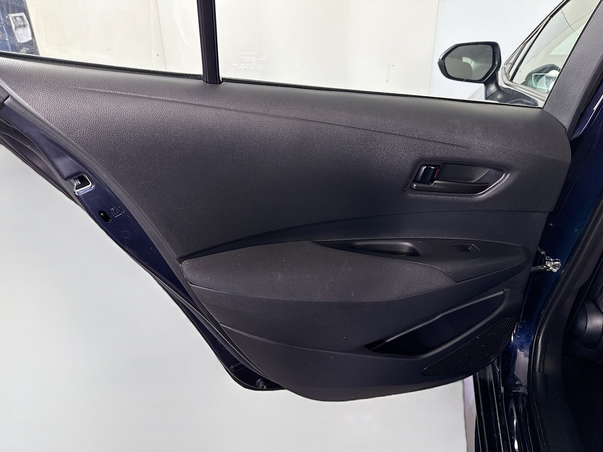 Used 2023 Toyota Corolla LE image 24