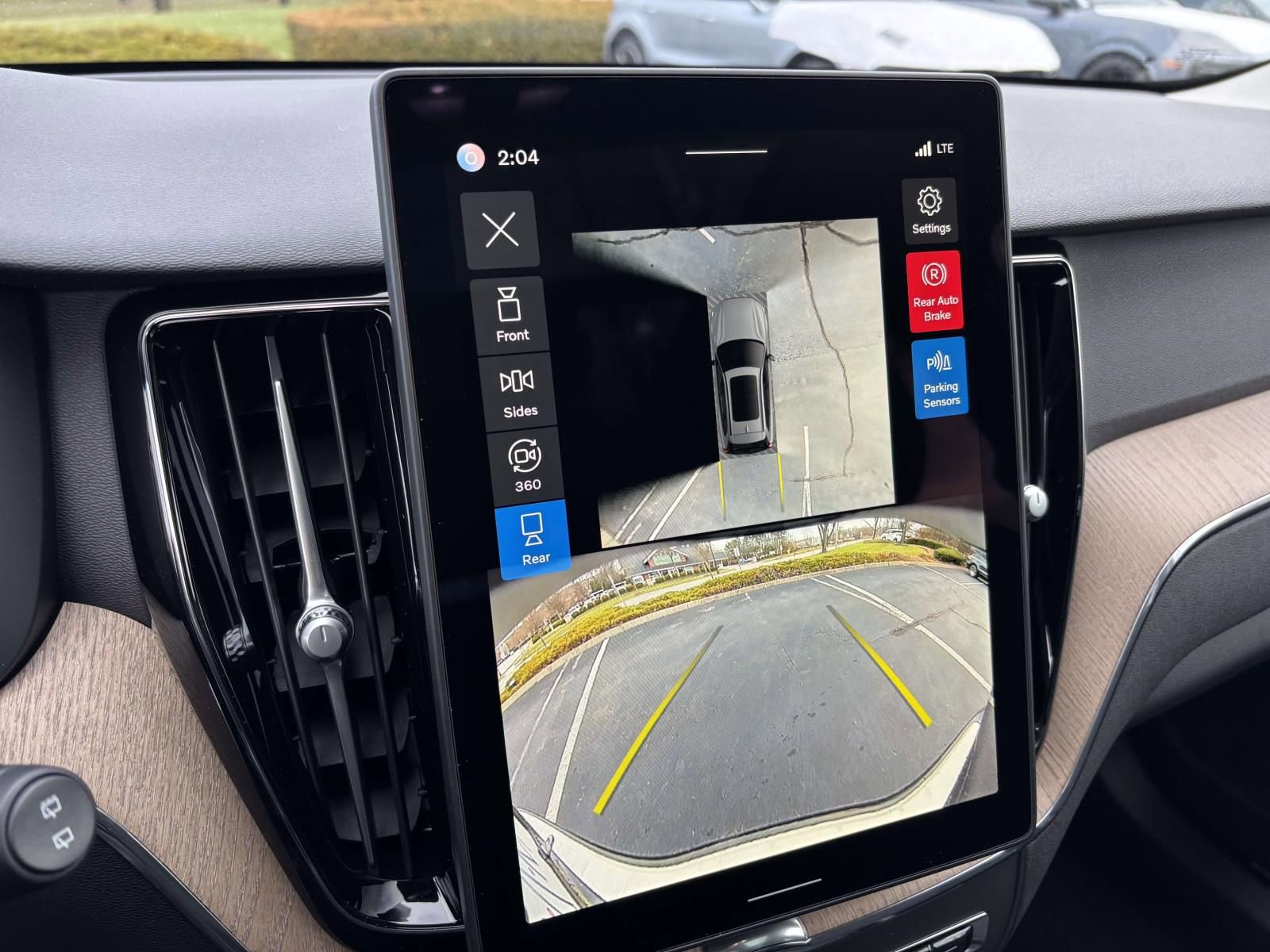 New 2026 Volvo XC60 B5 Plus w/ Protection Package Premier image 20