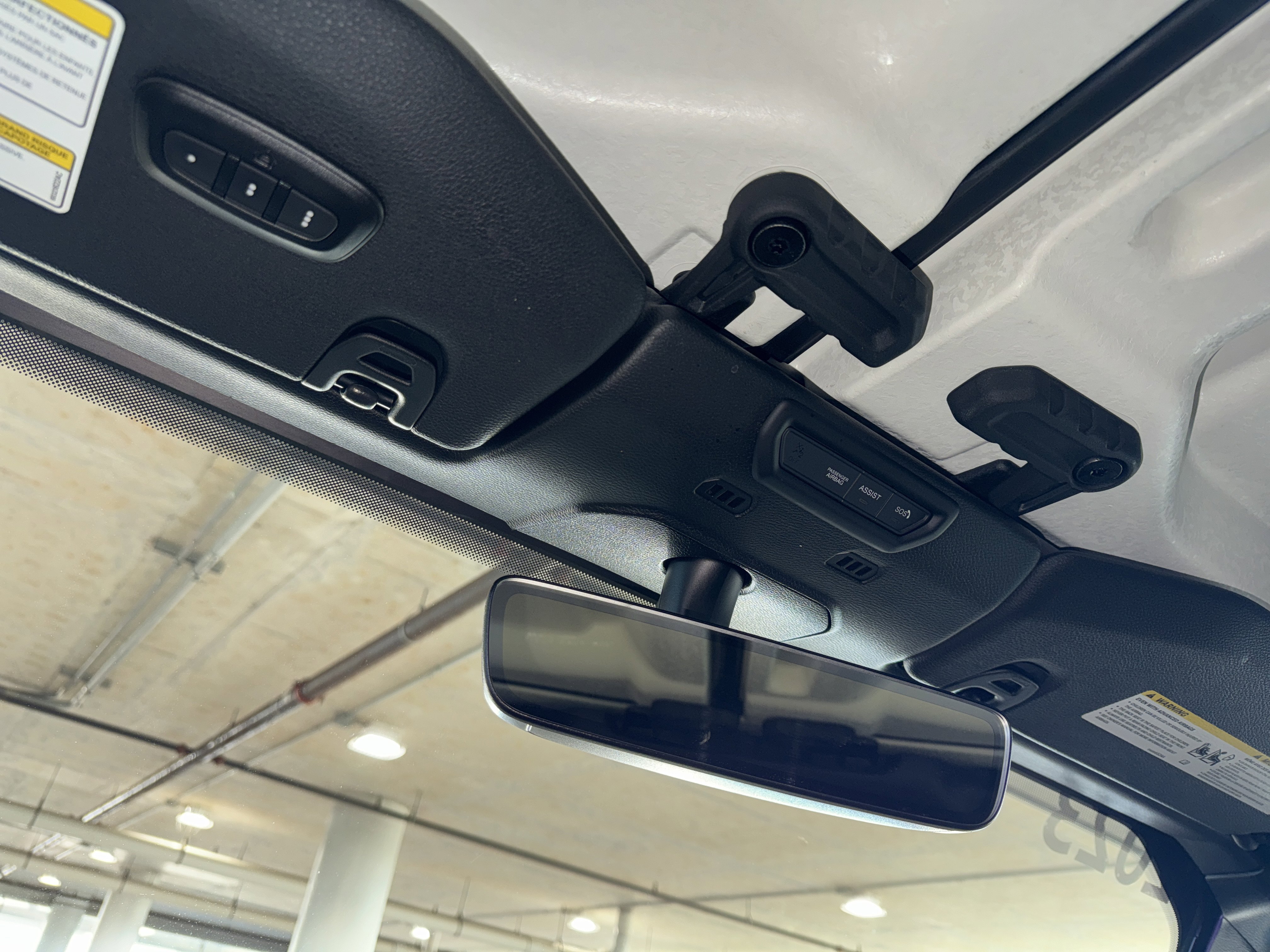 Used 2023 Jeep Wrangler Sahara image 31