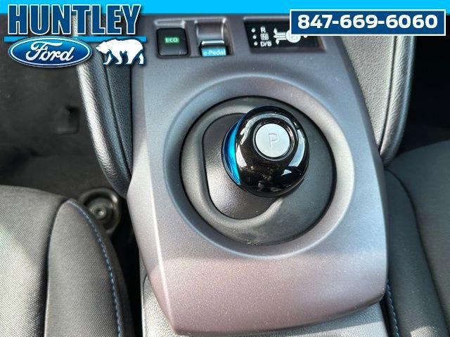 Used 2025 Nissan Leaf S image 22