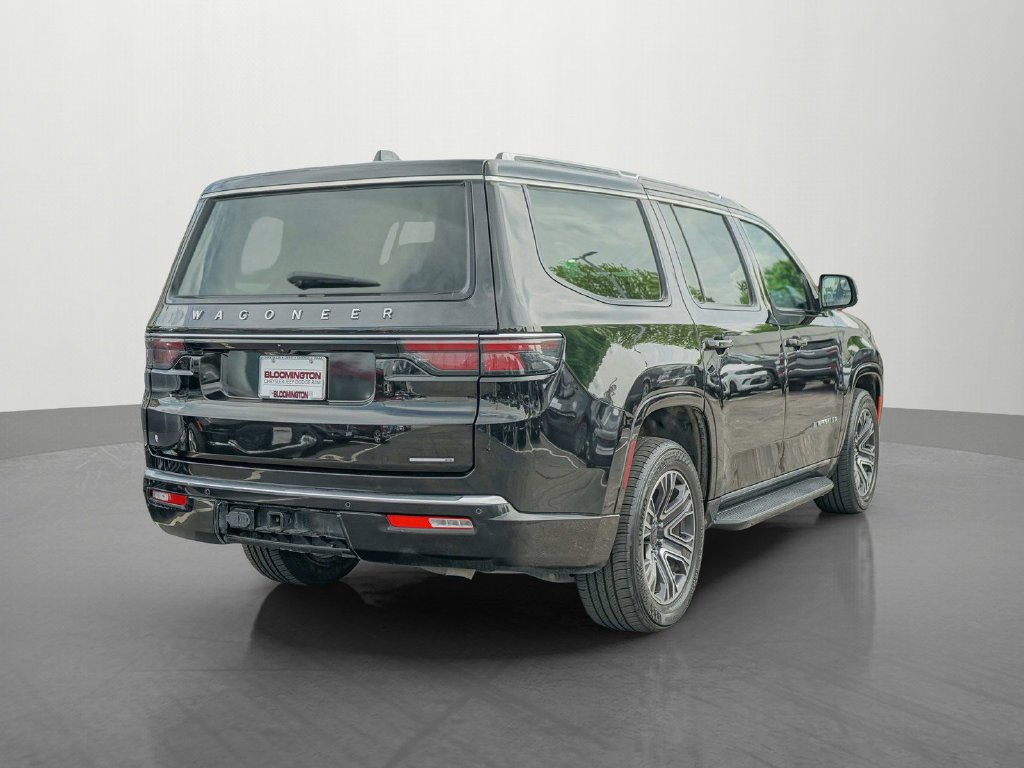 Used 2024 Jeep Wagoneer Series II w/ Flexible Seating Group AWD/4WD image 7