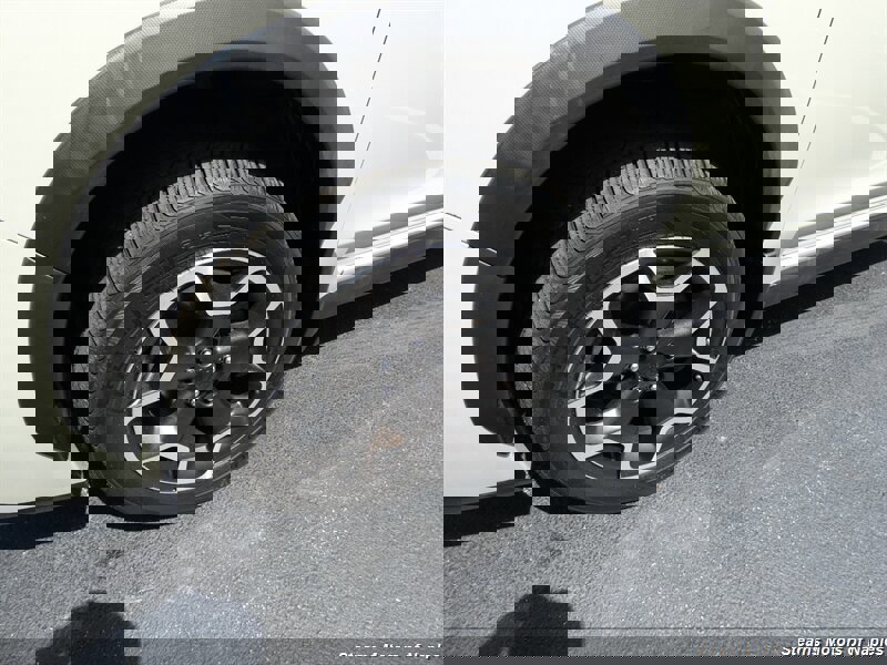 Used 2014 Subaru Crosstrek 2.0i Premium image 19