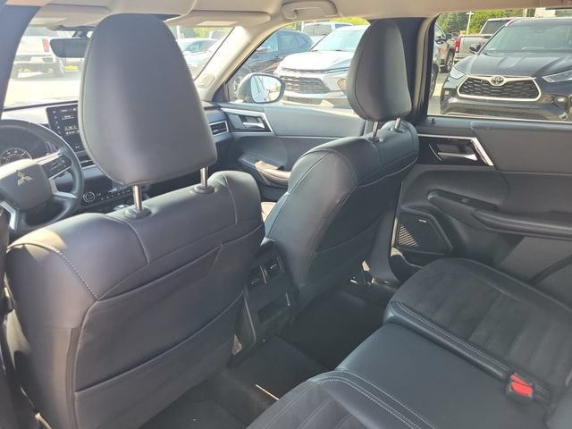 Used 2025 Mitsubishi Outlander SE AWD/4WD image 12