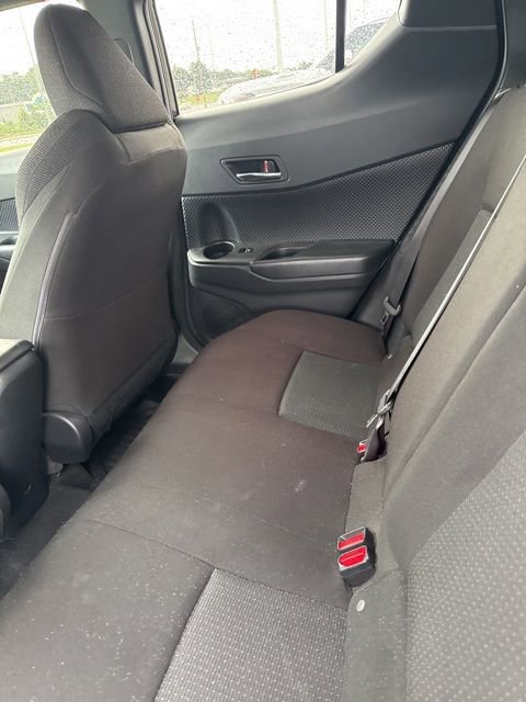 Used 2018 Toyota C-HR XLE FWD image 11