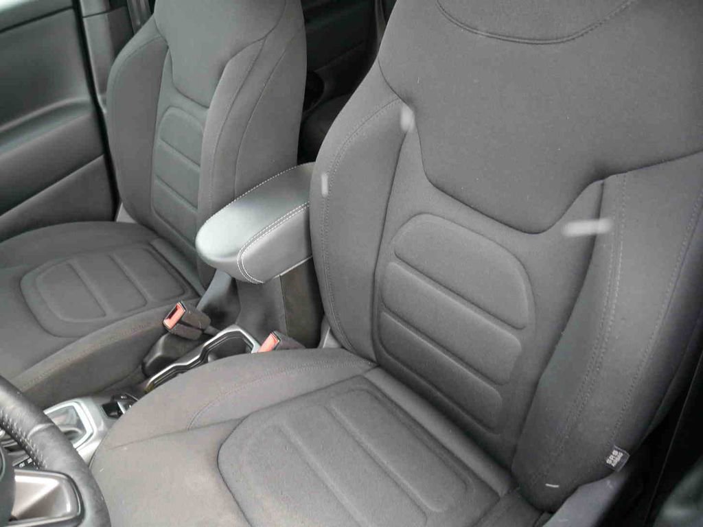 Used 2022 Jeep Renegade Latitude w/ Convenience Group image 25