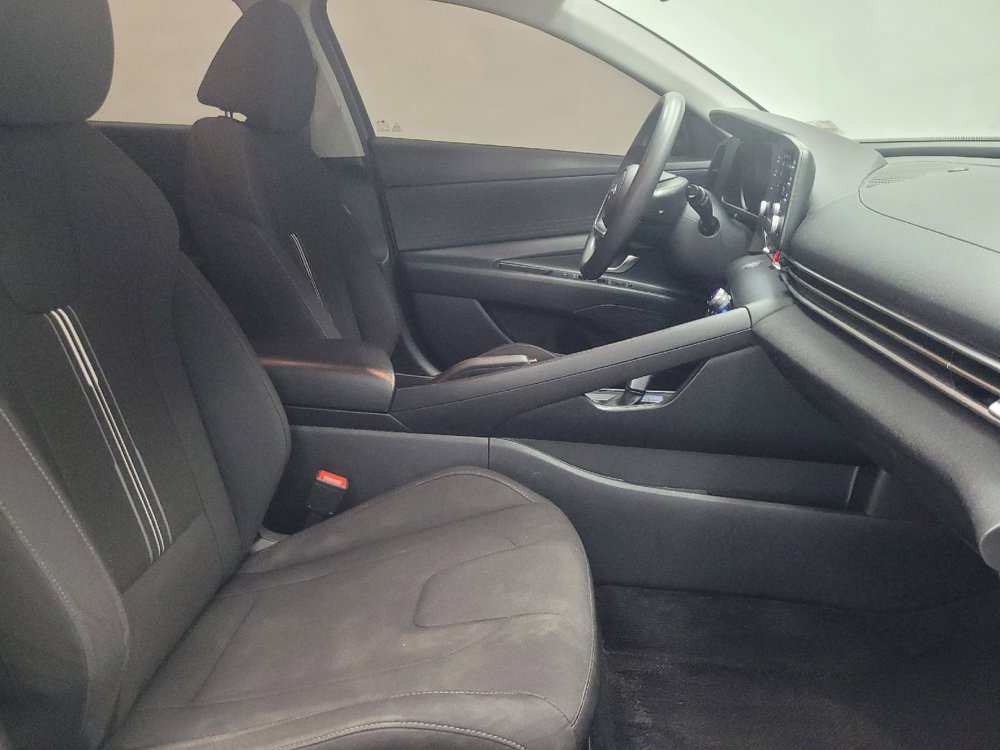 Used 2021 Hyundai Elantra SEL FWD image 21