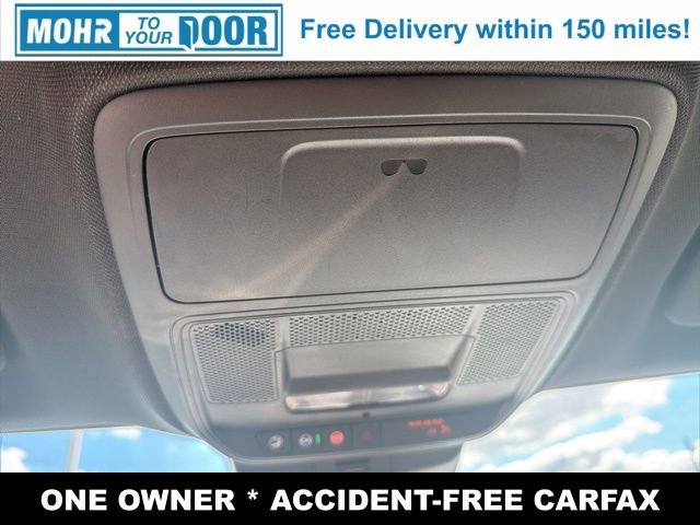 Used 2025 Chevrolet Traverse LT image 29