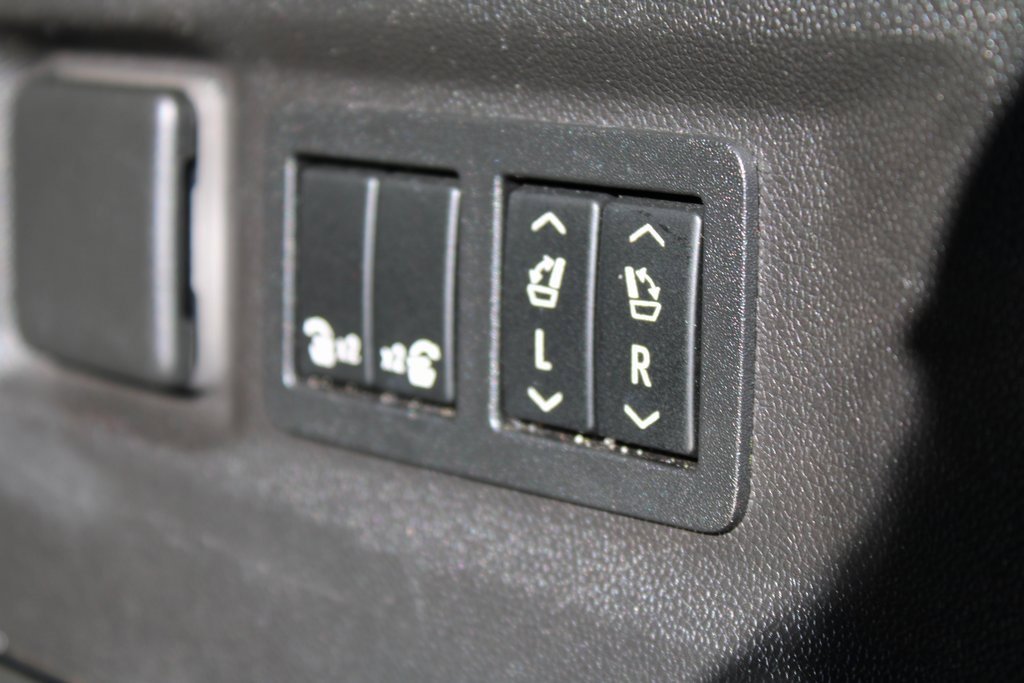 Used 2021 Chevrolet Tahoe Premier image 39