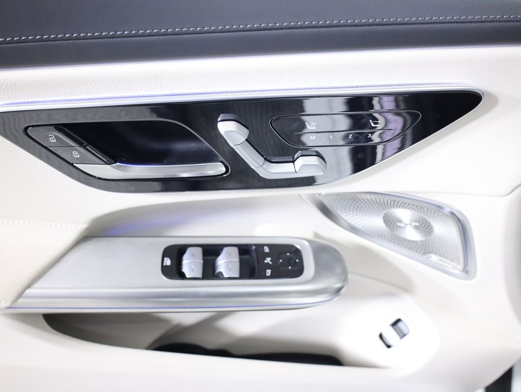 Certified 2025 Mercedes-Benz CLE 450 4MATIC Cabriolet image 24