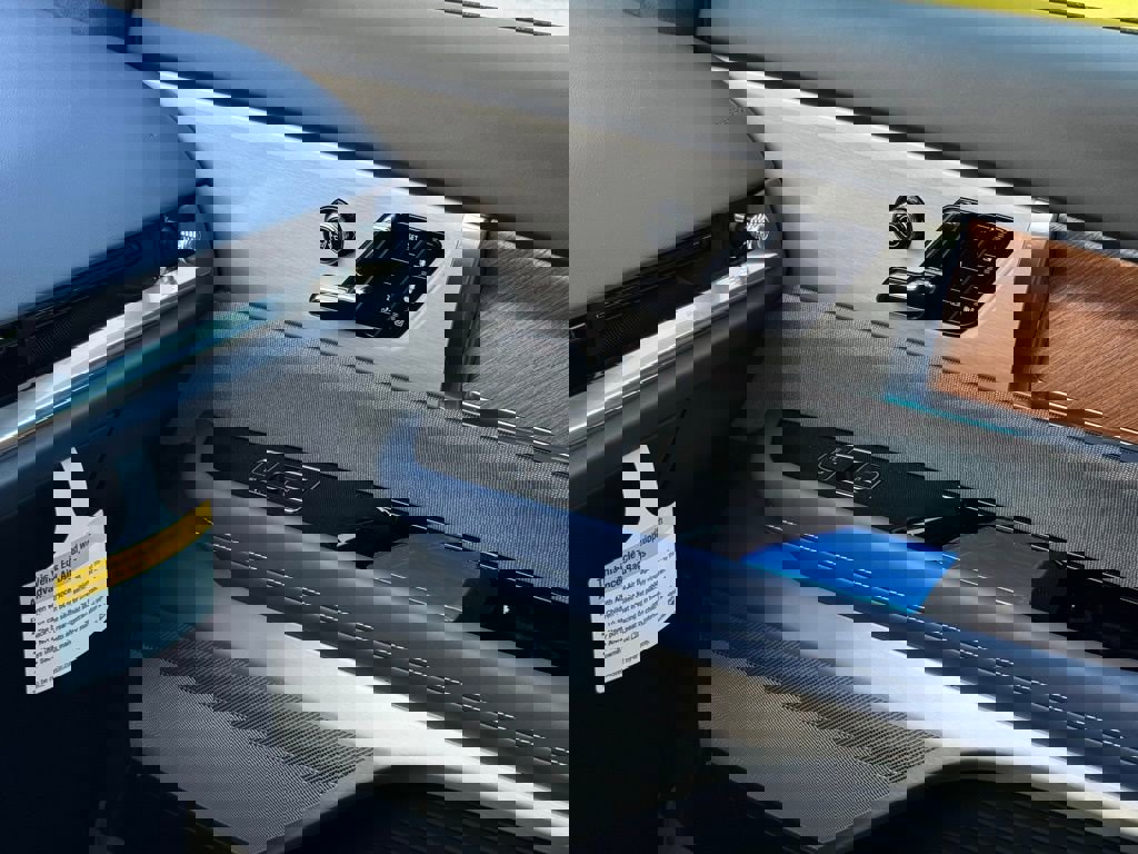 New 2026 Cadillac Vistiq Premium Luxury image 33