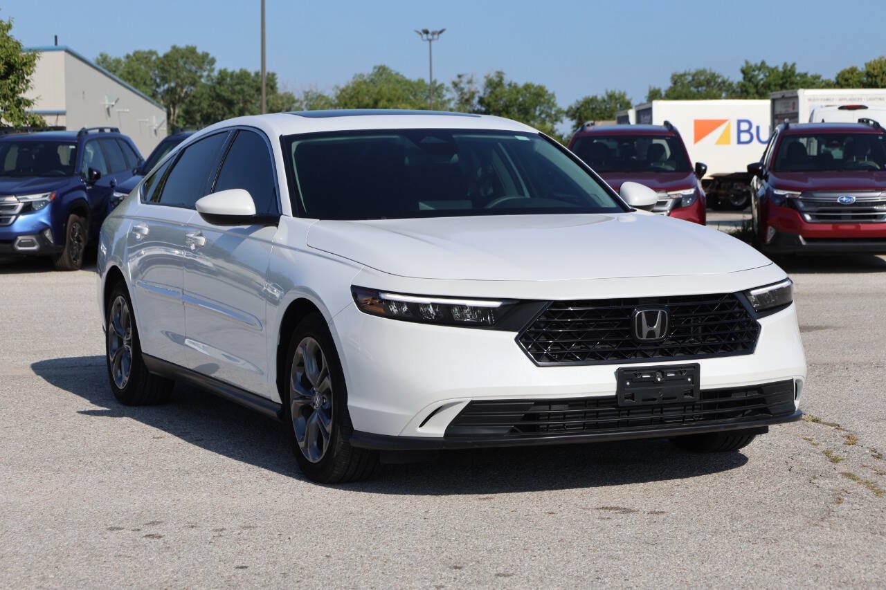 Used 2024 Honda Accord EX image 4