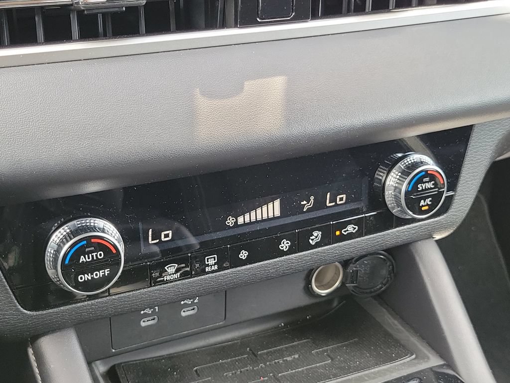 Used 2026 Mitsubishi Outlander ES FWD image 35