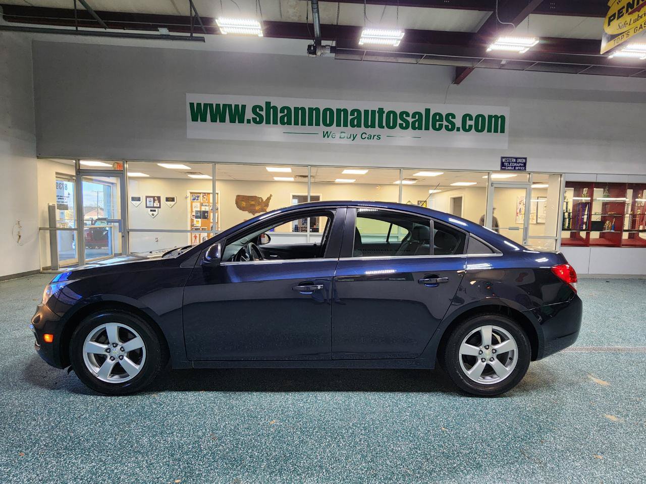 Used 2016 Chevrolet Cruze LT FWD image 11