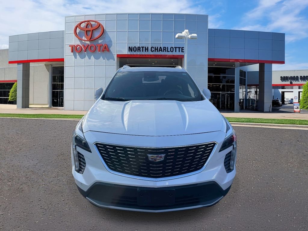 Used 2021 Cadillac XT4 Premium Luxury w/ Cold Weather Package image 5