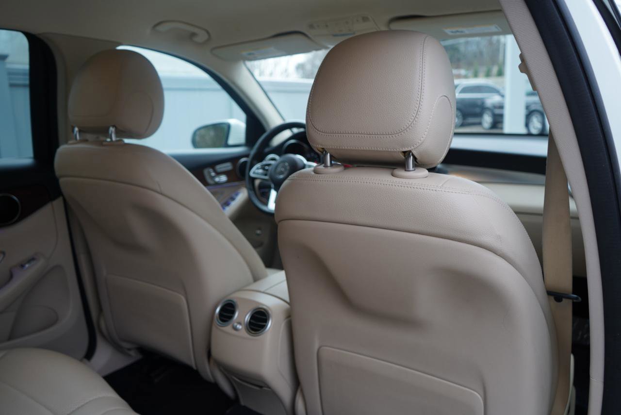 Used 2022 Mercedes-Benz GLC 300 4MATIC w/ Premium Package Lite image 60