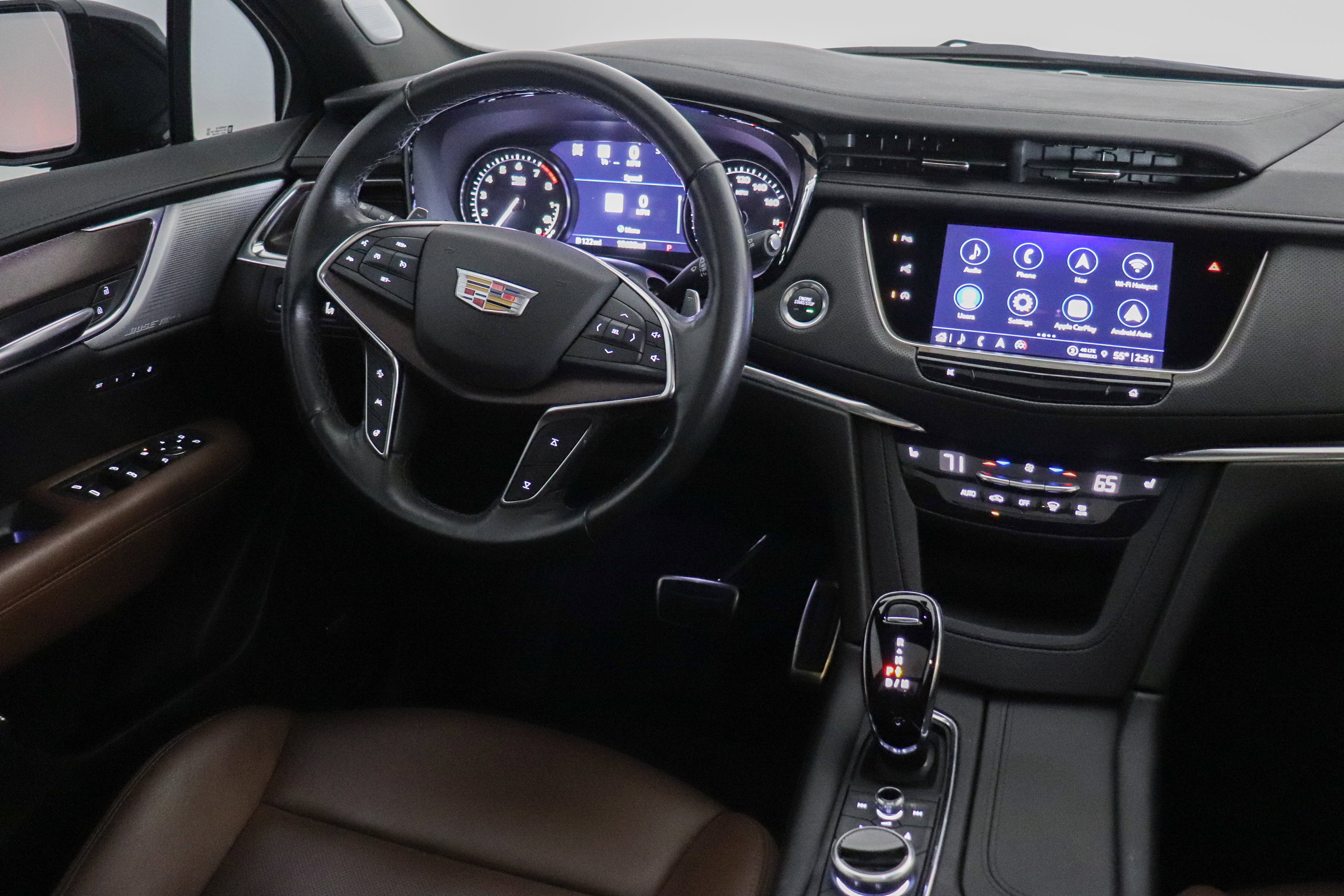 Used 2023 Cadillac XT5 Sportv w/ Technology Package image 24