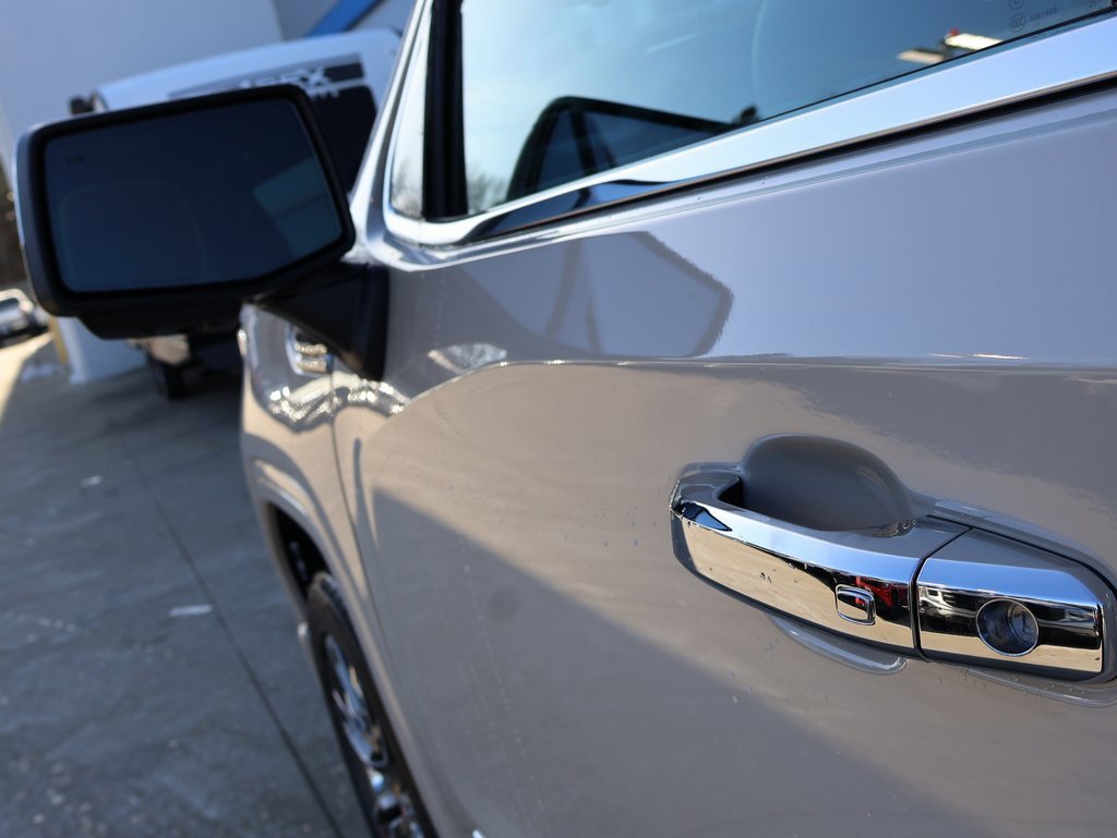 New 2026 GMC Sierra 1500 Denali Ultimate image 11