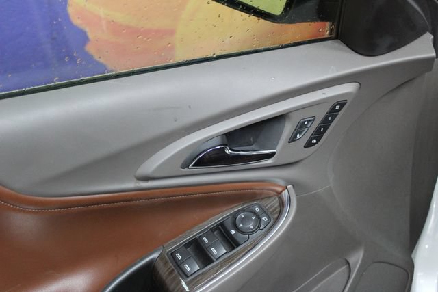 Used 2018 Chevrolet Malibu Premier w/ Premier Sport Package FWD image 13