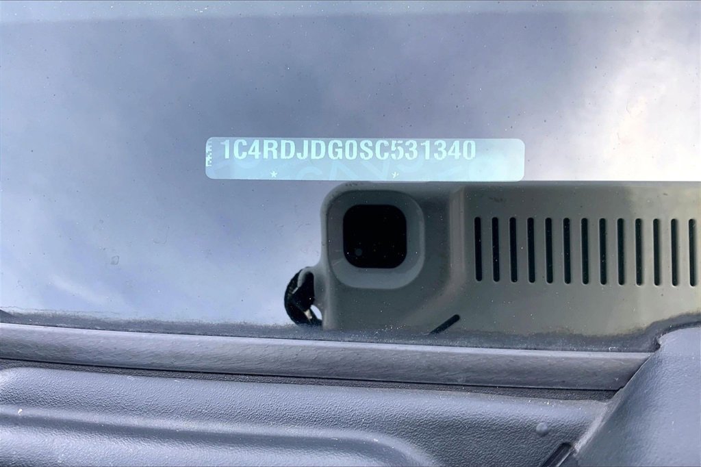 Used 2025 Dodge Durango GT image 27