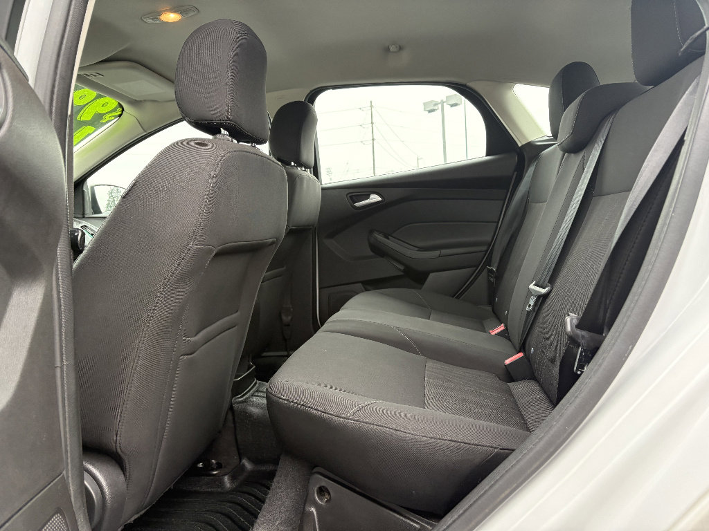 Used 2016 Ford Focus SE image 29