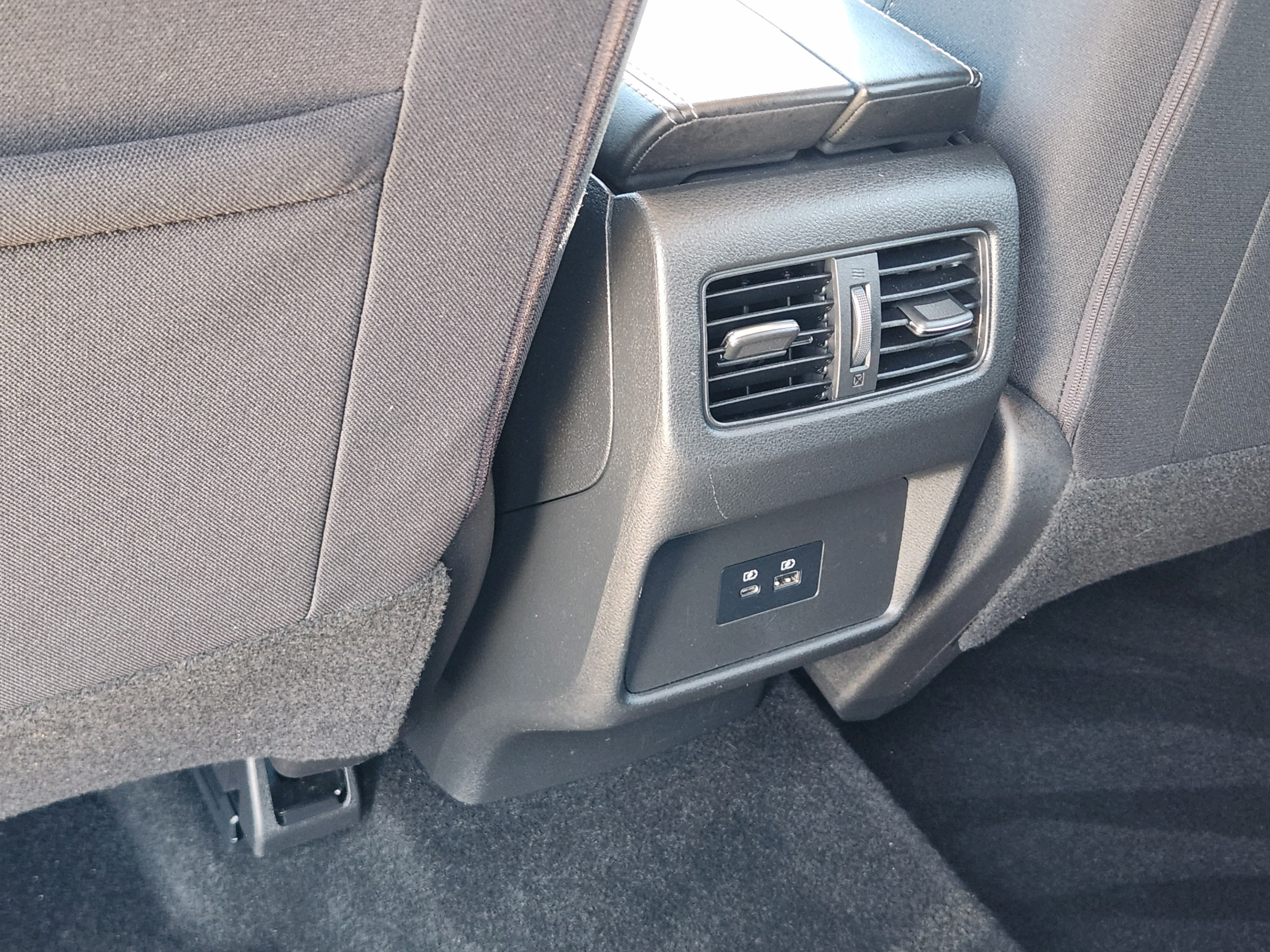 Used 2021 Nissan Rogue SV AWD/4WD image 26