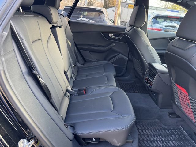 Used 2026 Audi Q8 Premium Plus AWD/4WD image 31