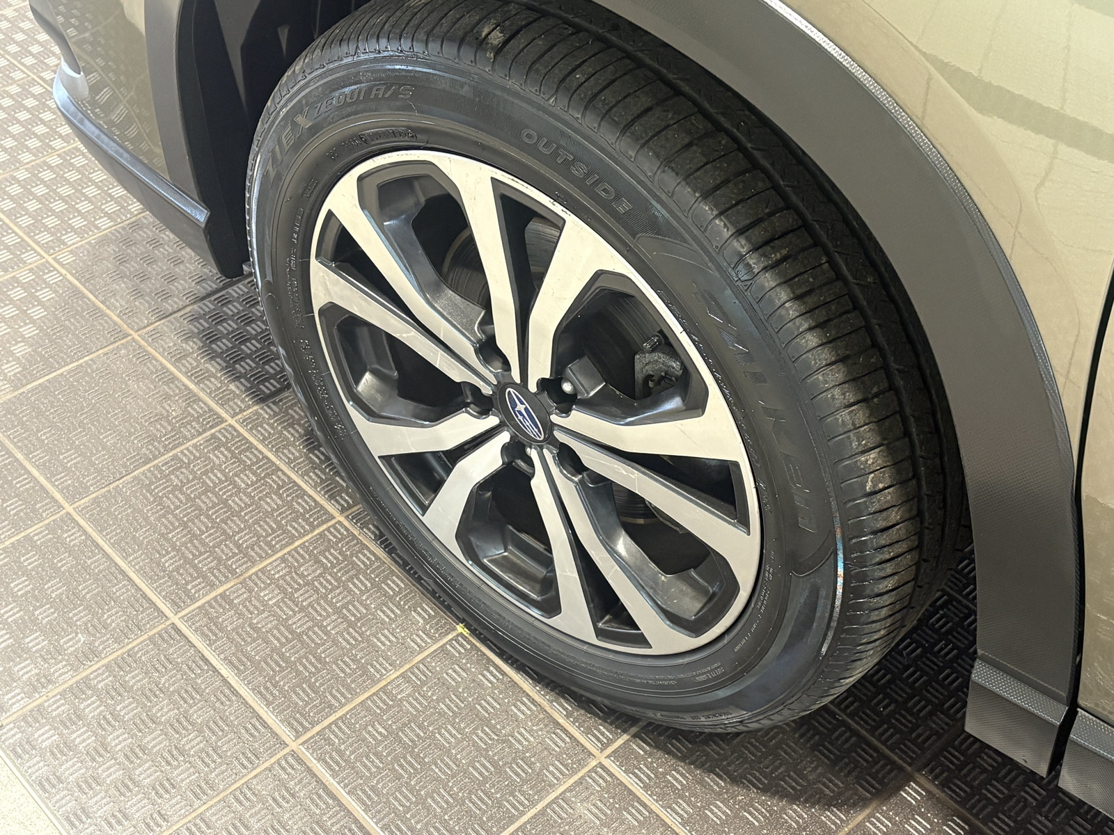 Used 2023 Subaru Forester Limited AWD/4WD image 7