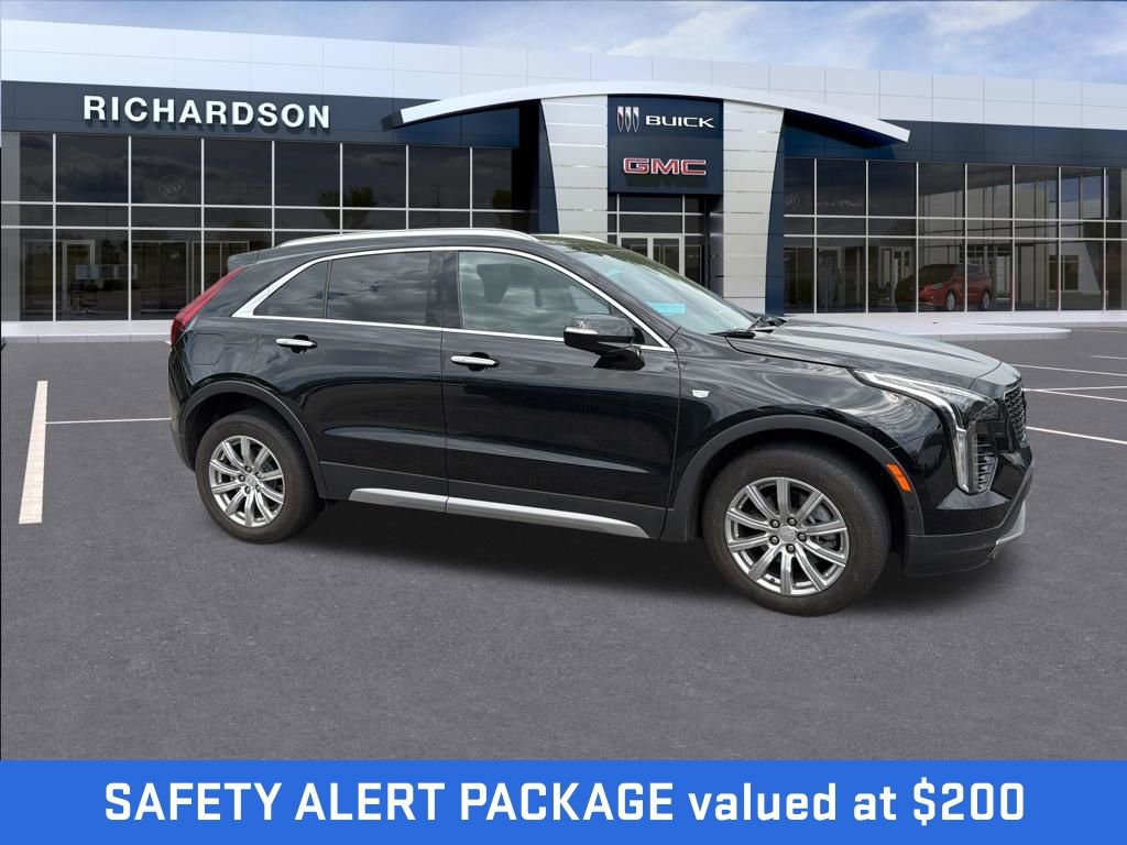 Used 2022 Cadillac XT4 Premium Luxury w/ Enhanced Visibility Package AWD/4WD image 9