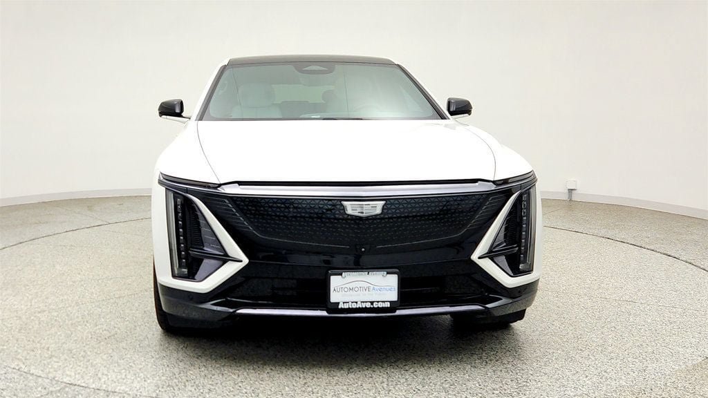 Used 2024 Cadillac Lyriq Sport RWD image 2