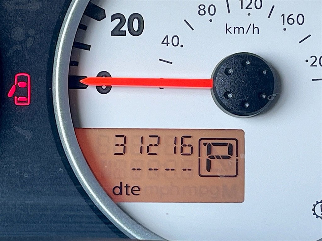 Used 2021 Nissan Frontier PRO-4X w/ Pro-4x Utility Package image 12