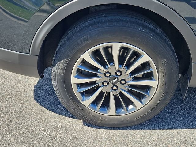 Used 2023 Lincoln Nautilus Reserve AWD/4WD image 5