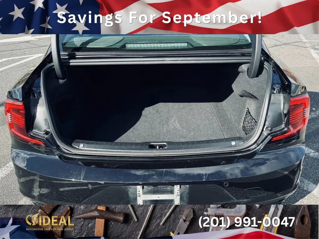 Used 2023 Volvo S90 B6 Plus AWD/4WD image 7