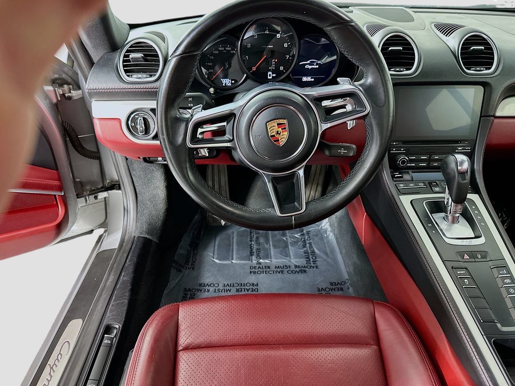 Used 2019 Porsche 718 Cayman RWD image 12