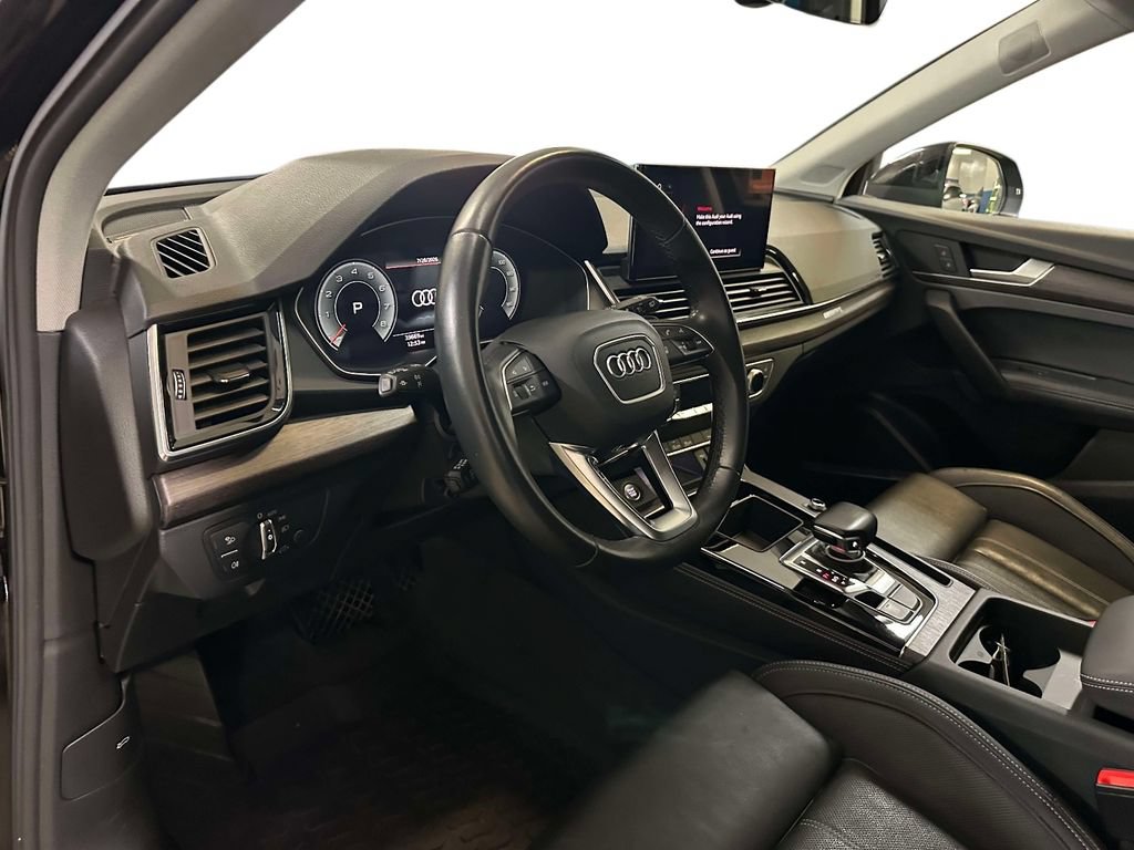 Used 2023 Audi Q5 2.0T Premium Plus w/ Premium Plus Package AWD/4WD image 15