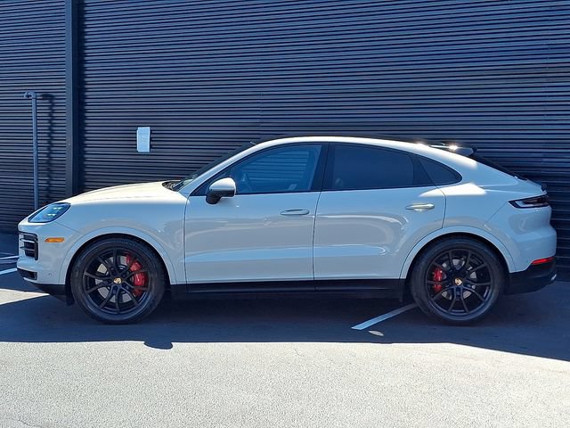 Certified 2026 Porsche Cayenne S AWD/4WD image 2