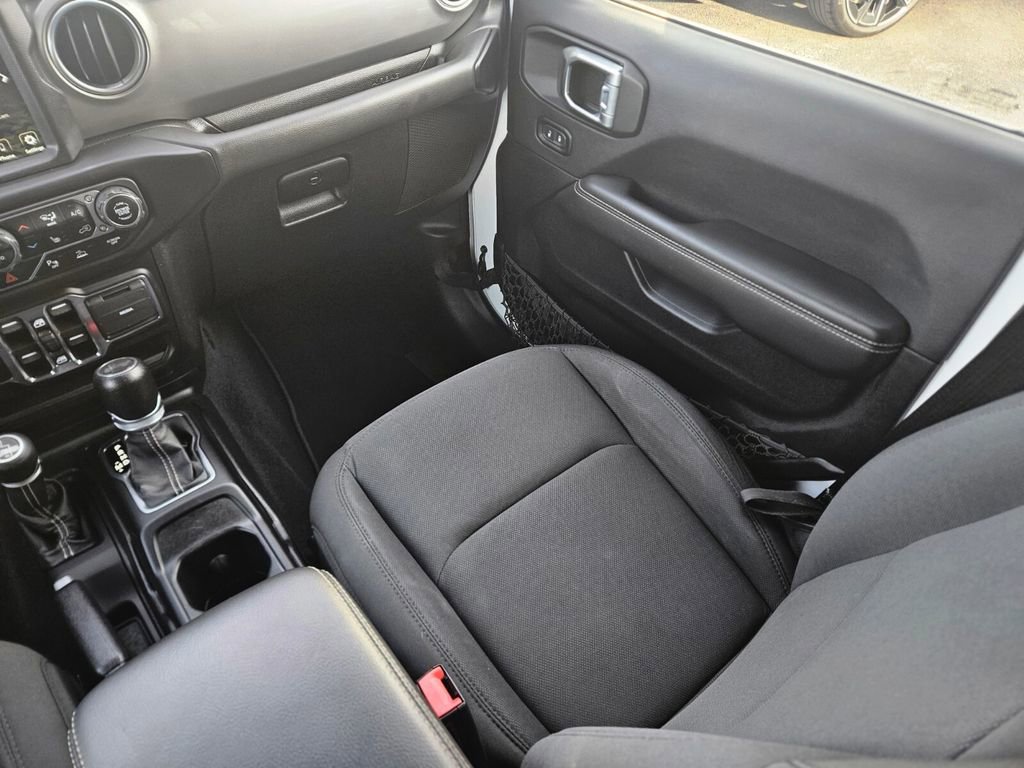 Used 2021 Jeep Wrangler Unlimited Sahara image 12