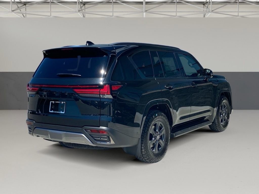 New 2025 Lexus LX 700h Overtrail image 5