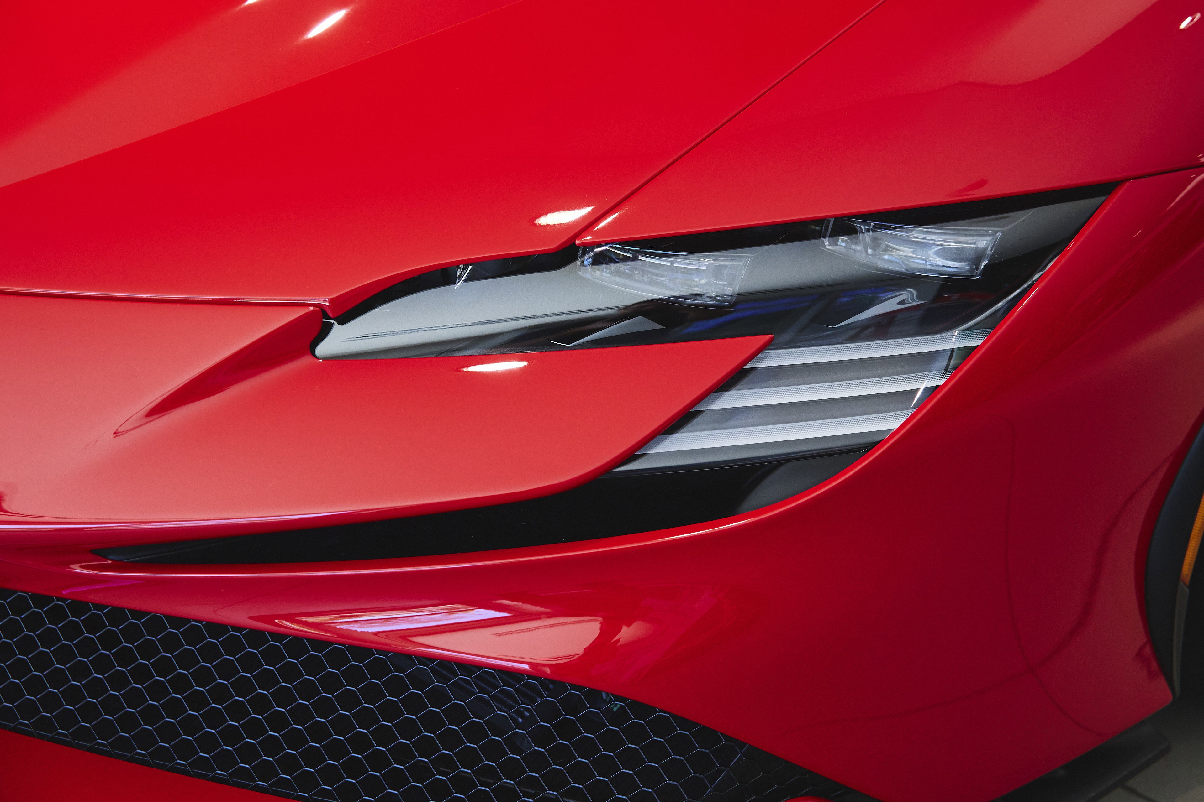 Used 2023 Ferrari SF90 Spider AWD/4WD image 69
