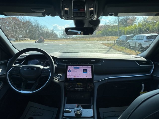 New 2025 Jeep Grand Cherokee L Limited w/ Trailer Tow Package image 13