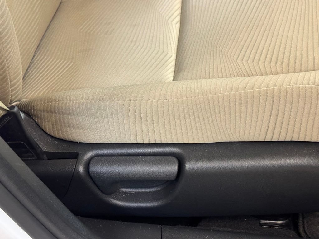 Used 2014 Honda Accord LX image 27