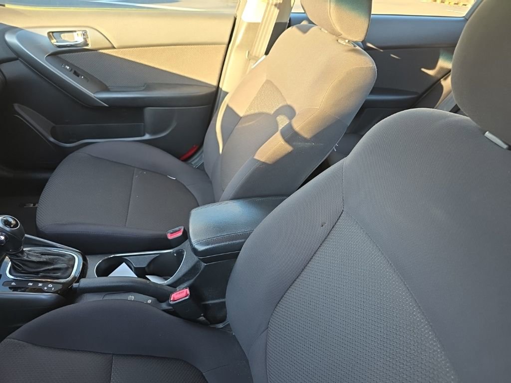 Used 2013 Kia Forte EX image 18