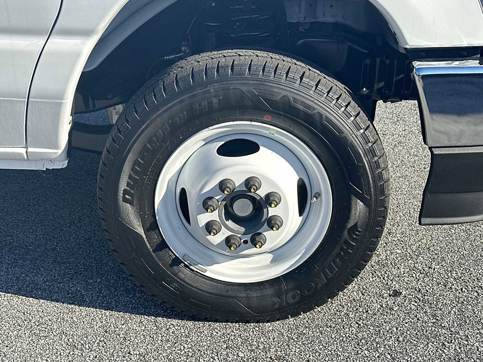 New 2026 Ford E-450 and Econoline 450 Super Duty w/ Power Equipment Group RWD image 22