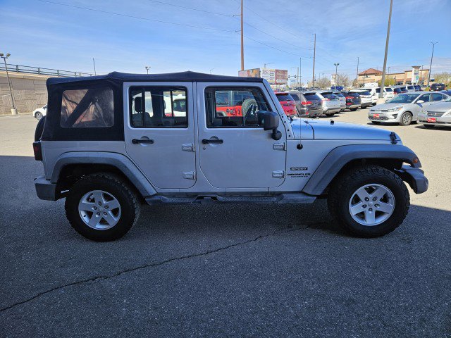 Used 2010 Jeep Wrangler Unlimited Sport image 6