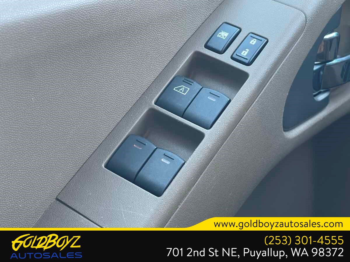 Used 2007 Nissan Frontier SE w/ SE Value Truck Pkg AWD/4WD image 33