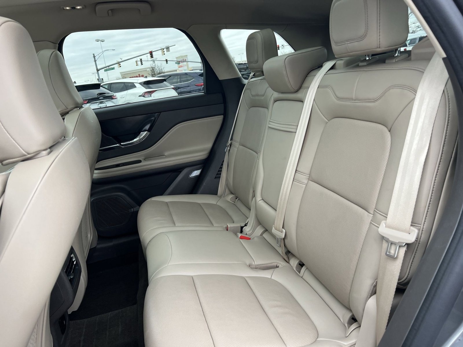 Used 2022 Lincoln Corsair Reserve w/ Equipment Group 201A image 24