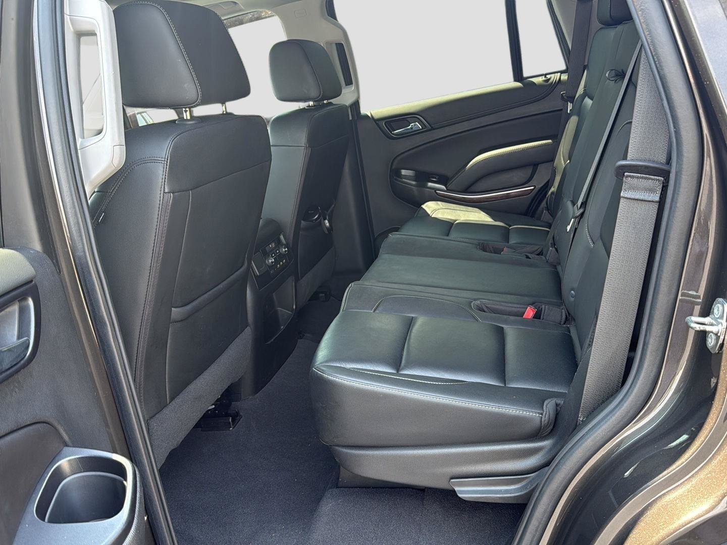 Used 2019 GMC Yukon SLT w/ Open Road Package AWD/4WD image 13