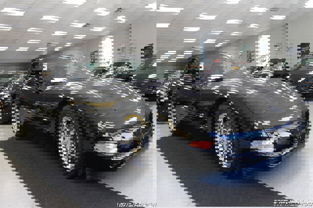 Used 2003 Chevrolet Corvette Convertible w/ Preferred Equipment Group1 image 8